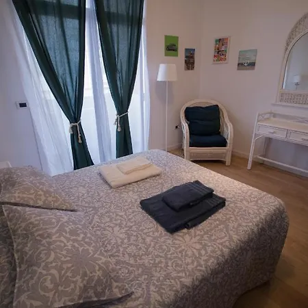 Hostelia Πανσιόν